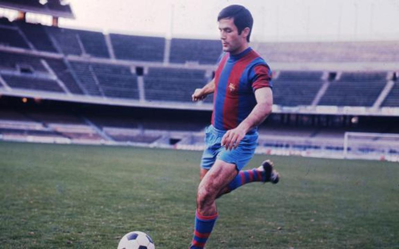 Hậu vệ trái Barca - Antoni Torres